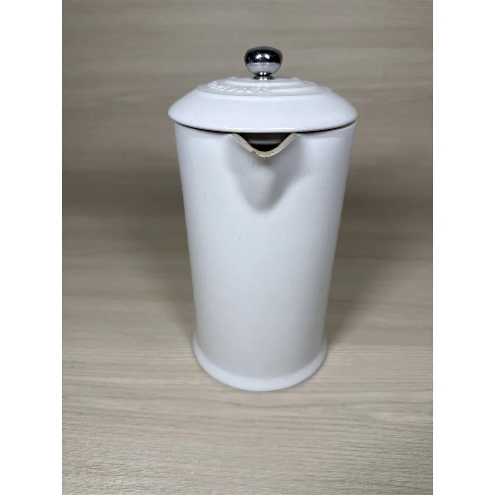 Le Creuset Matte White 34Oz French Press Coffee Maker 4 Cup Stoneware RARE  READ